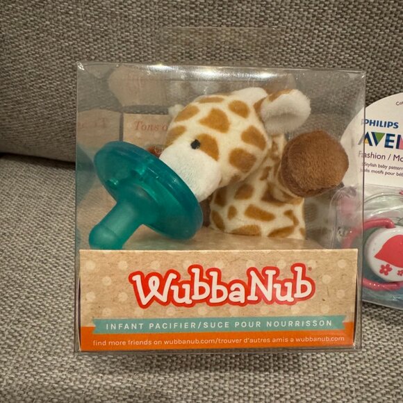 Baby Pacifiers - Picture 2 of 6